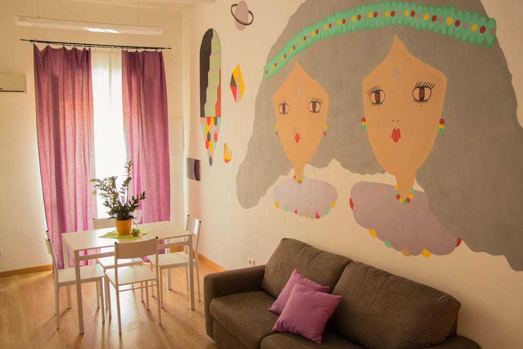 קליארי Appartamento Lilla Dei Buoni E Cattivi חדר תמונה